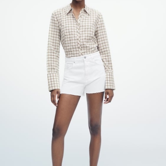 Zara white cut off high waisted denim shorts 6 - Picture 2 of 9
